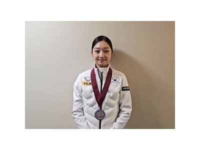 신지아 시니어 데뷔전 동메달 한국 피겨 기대주 등장