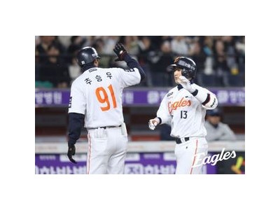 최재훈 시범경기서 연타석 홈런으로 부상 회복 알렸다