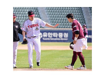 김진성 시범경기 중 어깨 부상으로 교체돼