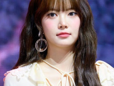 두산 개막전에 애국가 제창과 시구로 분위기 띄운다