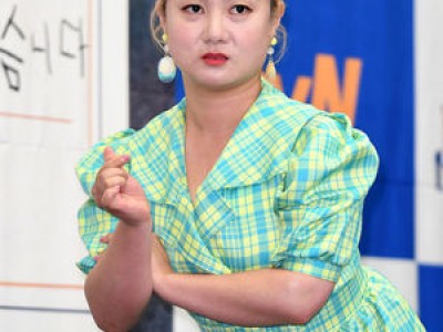 박나래 주사 이모 출국금지 요구로 논란 확산